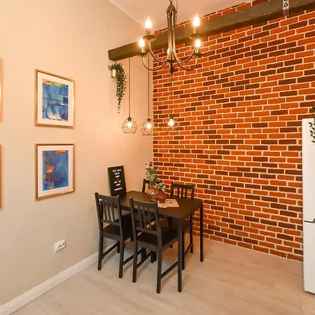 Διαμέρισμα Gingerbread. Central Studio Near Sanador Hospital *